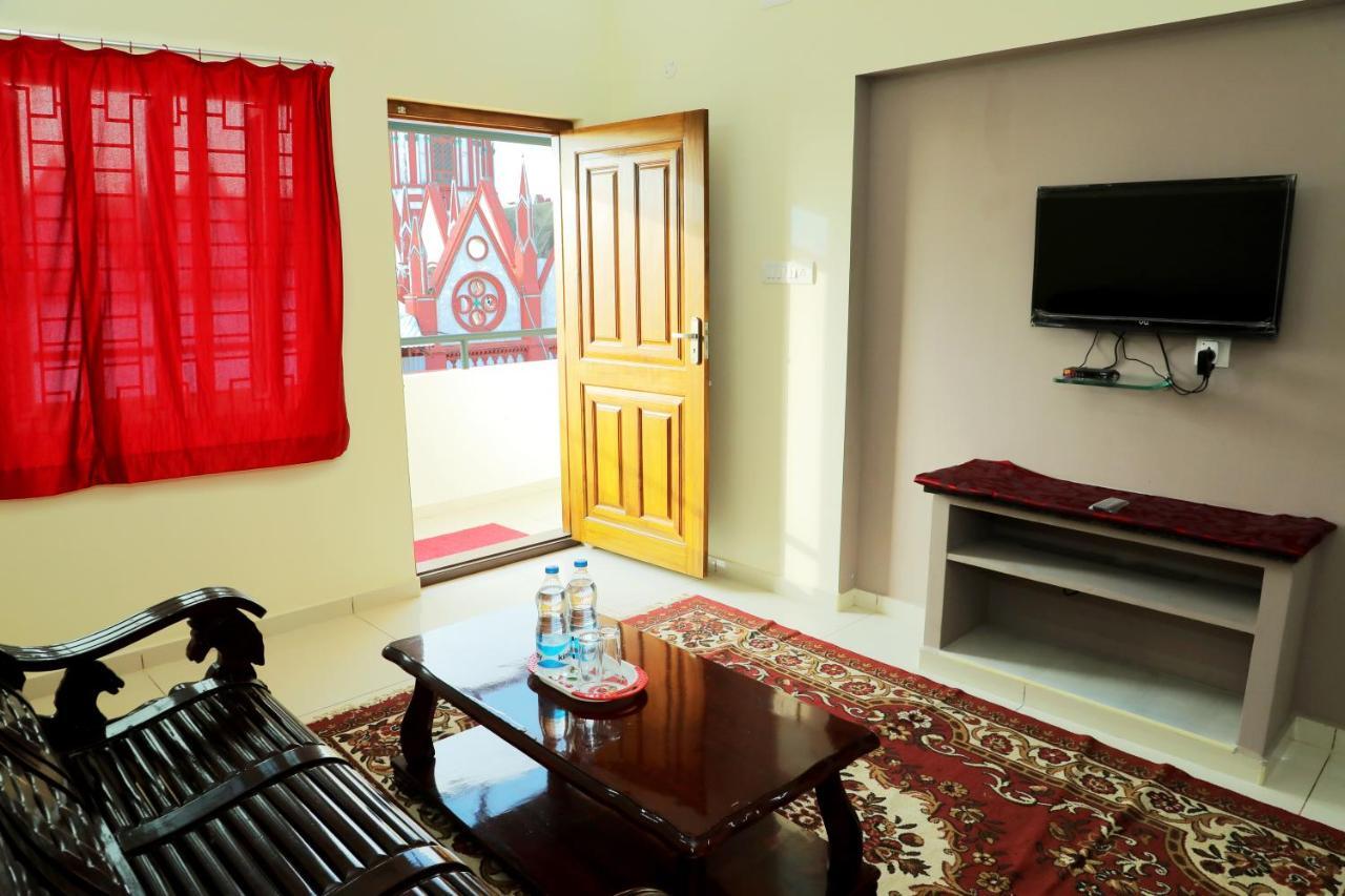 Lia'S Homestay Puduccseri Kültér fotó