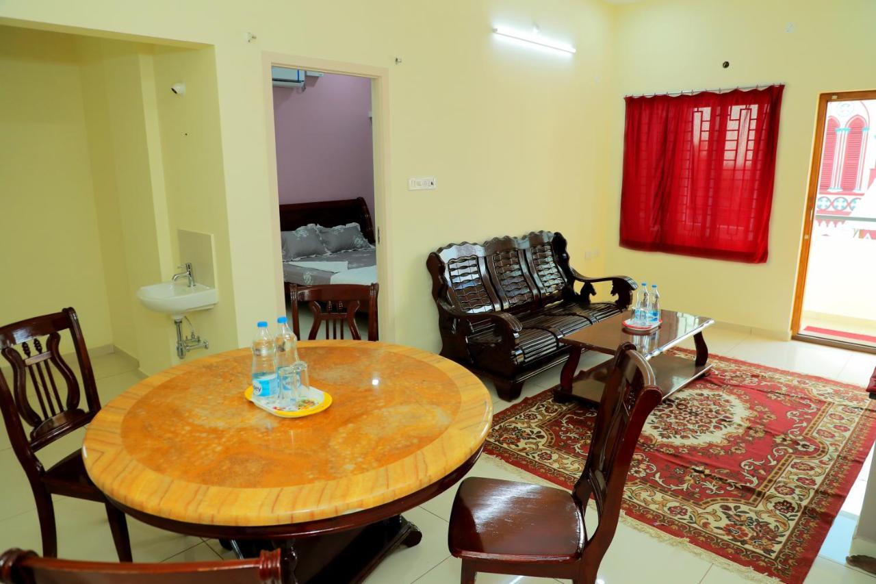 Lia'S Homestay Puduccseri Kültér fotó